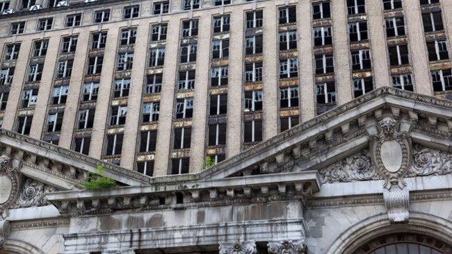 detroit - decayed building