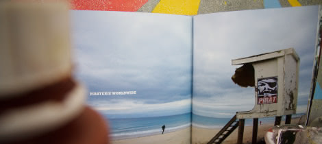 Stencil Art Pirates: Los Piratoz