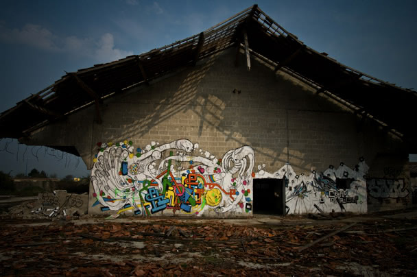 iemza - abandoned painting