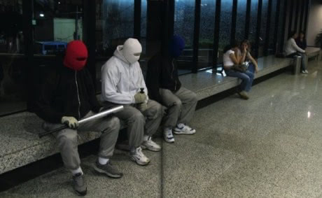 Mark Jenkins Sculptures - Urban Theater Berlin