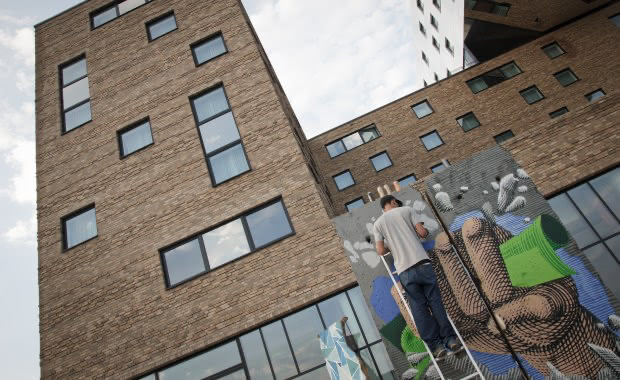 Nunca, Berlin Wall Graffiti