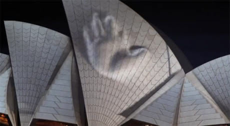 Urbanscreen Lights Sydney Opera House!